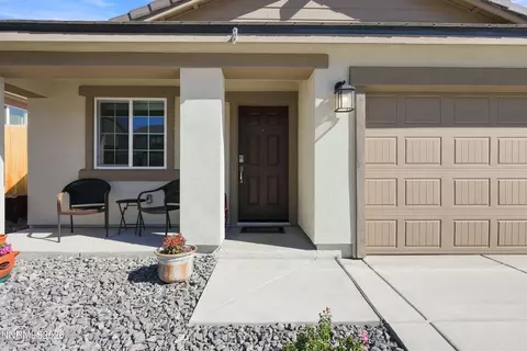 Exterior - 804 Cascade Range Dr, Sparks, NV 89436 photo 2 of 5