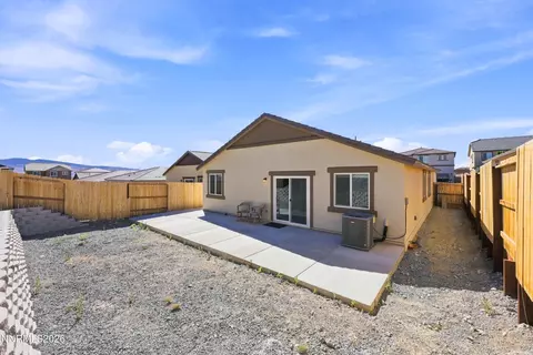 Exterior - 804 Cascade Range Dr, Sparks, NV 89436 photo 4 of 5
