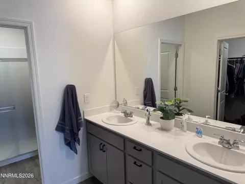Bath - 818 Karry Way, Fallon, NV 89406 photo 2 of 3