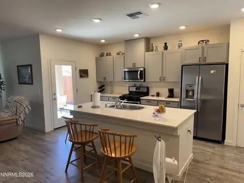Kitchen - 818 Karry Way, Fallon, NV 89406 photo 4 of 4