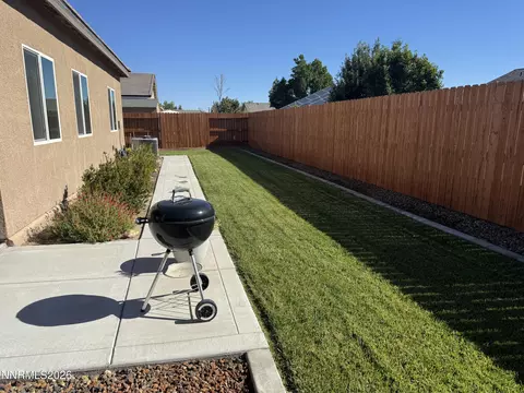 Exterior - 818 Karry Way, Fallon, NV 89406 photo 2 of 10