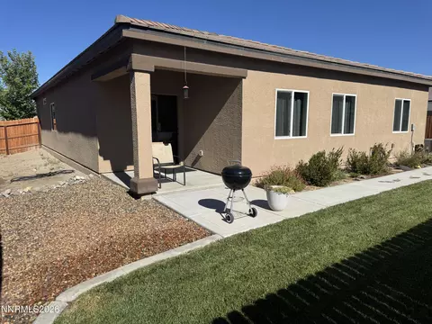 Exterior - 818 Karry Way, Fallon, NV 89406 photo 4 of 10