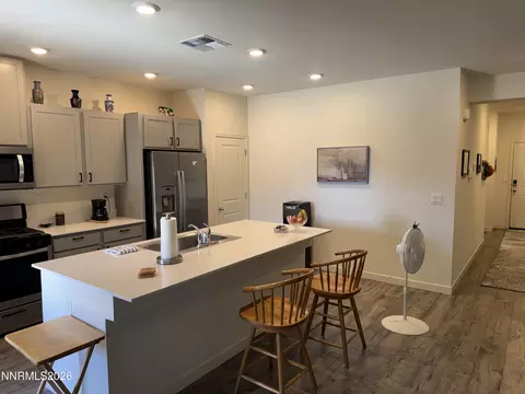 Kitchen - 818 Karry Way, Fallon, NV 89406 photo 2 of 4