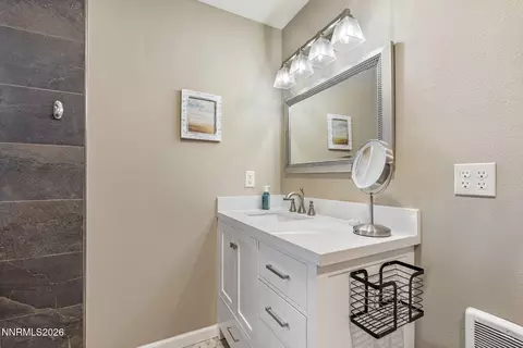 Bath - 285 Kitts Way, Reno, NV 89521 photo 1 of 4