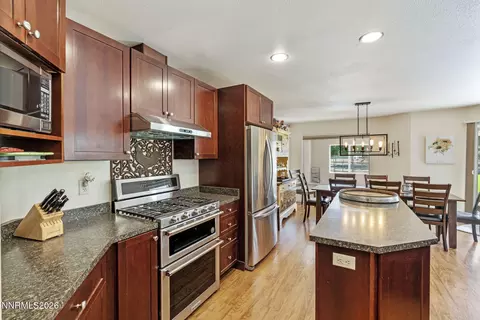 Kitchen - 285 Kitts Way, Reno, NV 89521 photo 6 of 6