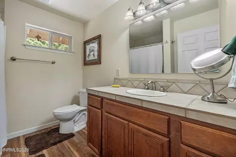 Bath - 285 Kitts Way, Reno, NV 89521 photo 3 of 4