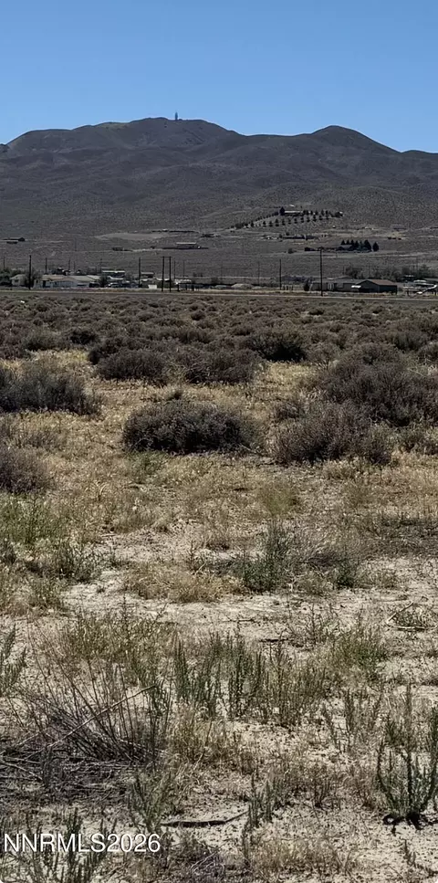 5100 Veterans Memorial Hwy, Silver Springs, NV 89429