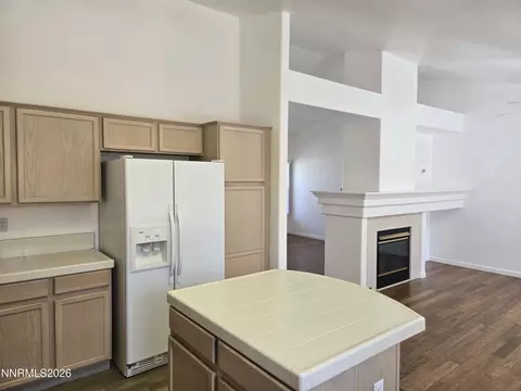 Kitchen - 9676 Northrup Dr, Reno, NV 89521 photo 4 of 7