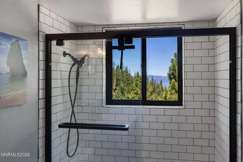 Bath - 458 Tramway Dr # B, Stateline, NV 89449 photo 2 of 4