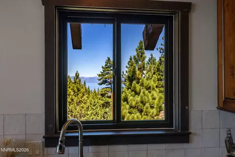 Kitchen - 458 Tramway Dr # B, Stateline, NV 89449 photo 3 of 4