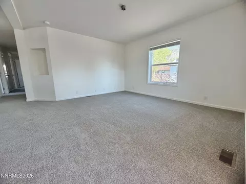 Living - 528 Wildes St, Fallon, NV 89406 photo 1 of 3