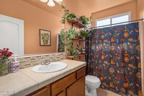 Bath - 6772 Centaurus Dr, Sparks, NV 89436 photo 3 of 3
