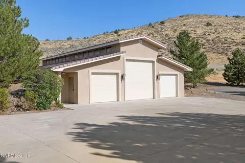 Exterior - 1180 Paddock Ln, Reno, NV 89521 photo 26 of 34
