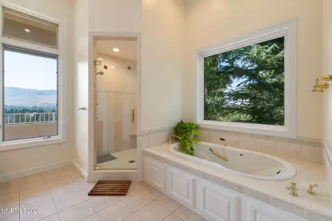 Bath - 1180 Paddock Ln, Reno, NV 89521 photo 1 of 9