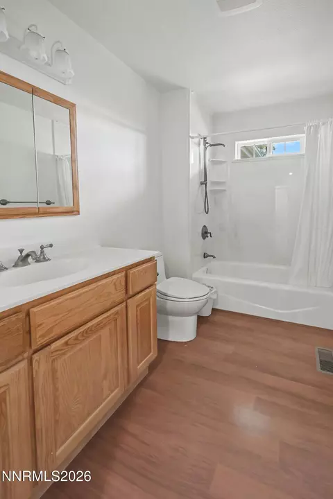 Bath - 1485 Drumm Ln, Fallon, NV 89406 photo 2 of 4