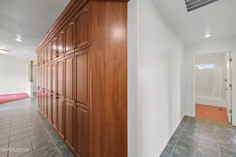 Entry Way - 1485 Drumm Ln, Fallon, NV 89406 photo 4 of 5