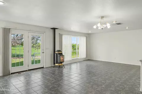 Living - 1485 Drumm Ln, Fallon, NV 89406 photo 2 of 5