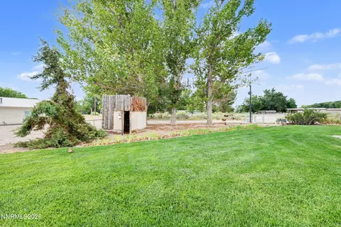 Exterior - 1485 Drumm Ln, Fallon, NV 89406 photo 3 of 4