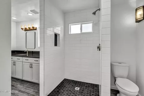 Bath - 215 Ruby St, Fernley, NV 89408 photo 3 of 3