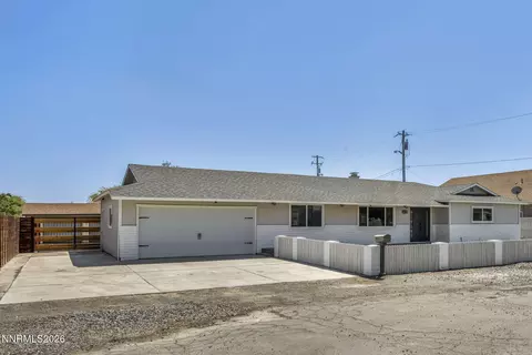 215 Ruby St, Fernley, NV 89408