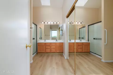 Bath - 1163 White Oak Loop, Minden, NV 89423 photo 2 of 4