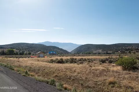 320 Veris Ct, Gardnerville, NV 89410