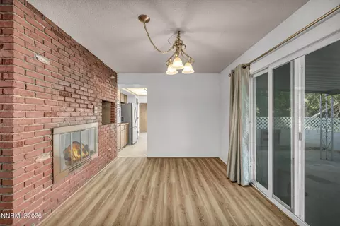 Dining - 153 Wagon Cir, Reno, NV 89521 photo 2 of 7