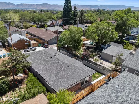 View/Area - 1220 Wright St, Reno, NV 89509 photo 4 of 9