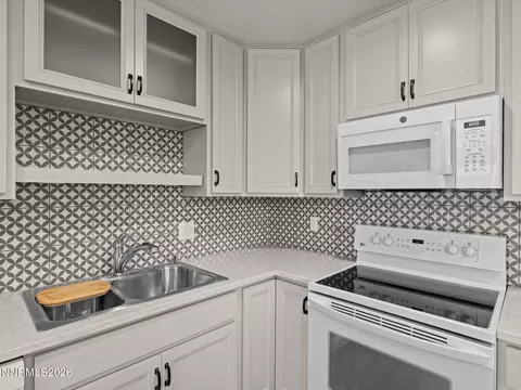 Kitchen - 1220 Wright St, Reno, NV 89509 photo 5 of 5