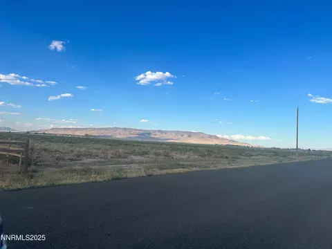 620 Yellow Brick Rd, Battle Mountain, NV 89820
