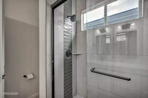 Bath - 9626 Shadowstone Way, Reno, NV 89521 photo 6 of 7