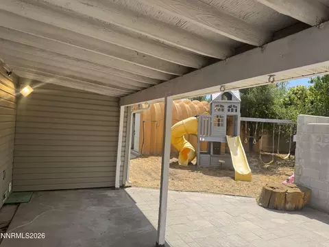 Exterior - 580 E Huffaker Ln, Reno, NV 89511 photo 7 of 10