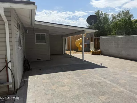 Exterior - 580 E Huffaker Ln, Reno, NV 89511 photo 6 of 10