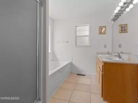 Bath - 3115 Casey Rd, Fallon, NV 89406 photo 1 of 4