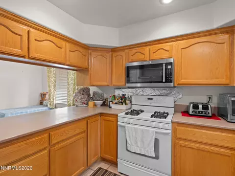 Kitchen - 3115 Casey Rd, Fallon, NV 89406 photo 3 of 4