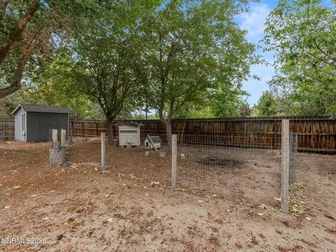 Exterior - 3115 Casey Rd, Fallon, NV 89406 photo 8 of 12