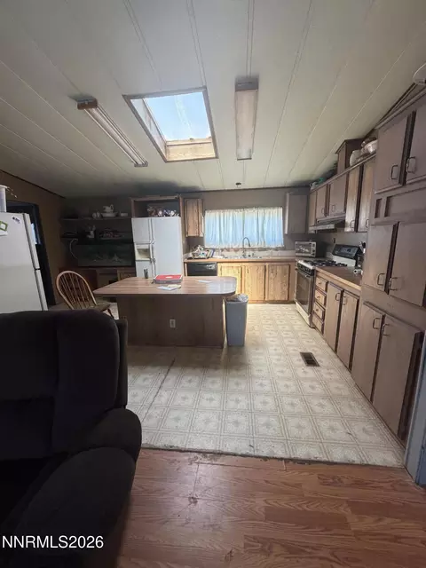 Kitchen - 1201 Gummow Dr, Fallon, NV 89406 photo 1 of 2