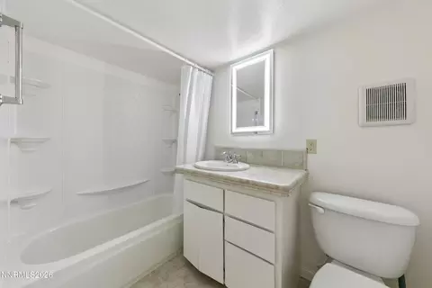 Bath - 210 Beverly Rd, Stateline, NV 89449 photo 4 of 4