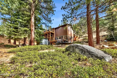 Exterior - 210 Beverly Rd, Stateline, NV 89449 photo 6 of 10