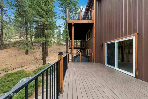 Exterior - 210 Beverly Rd, Stateline, NV 89449 photo 5 of 10