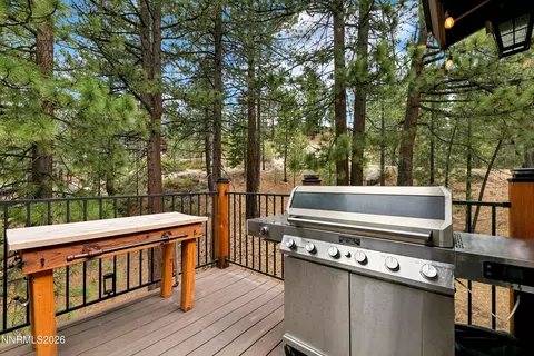 Exterior - 210 Beverly Rd, Stateline, NV 89449 photo 2 of 10