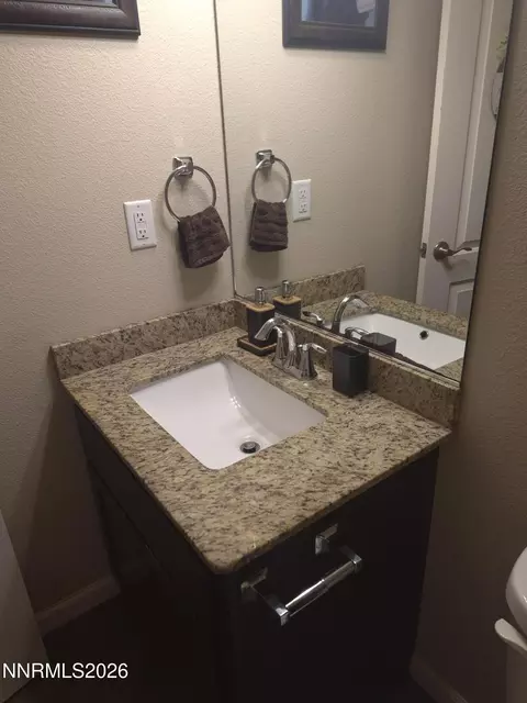 Bath - 1247 Deerfield Dr, Fallon, NV 89406 photo 4 of 7