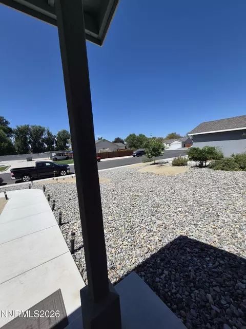 Exterior - 1247 Deerfield Dr, Fallon, NV 89406 photo 4 of 10