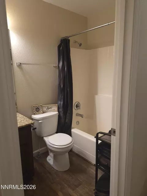 Bath - 1247 Deerfield Dr, Fallon, NV 89406 photo 1 of 7