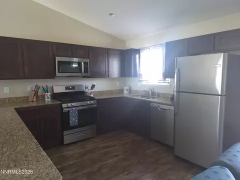 Kitchen - 1247 Deerfield Dr, Fallon, NV 89406 photo 2 of 7
