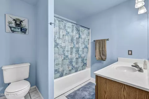 Bath - 185 Henley Ct, Fallon, NV 89406 photo 3 of 3