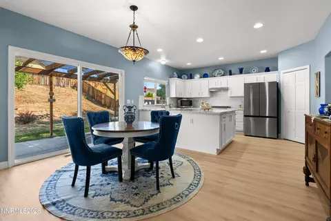 Dining - 21103 Mount Evans Dr, Reno, NV 89508 photo 4 of 5