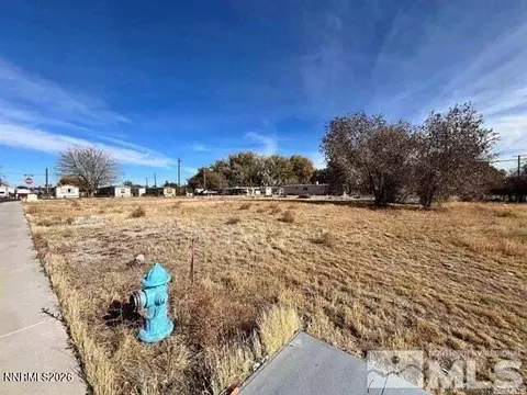 321 Silver Spur Dr, Fallon, NV 89406 photo 2