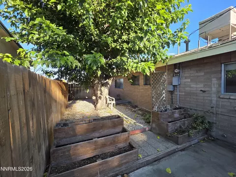 Exterior - 761 W A St, Fallon, NV 89406 photo 4 of 7