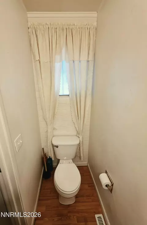 Bath - 761 W A St, Fallon, NV 89406 photo 2 of 3